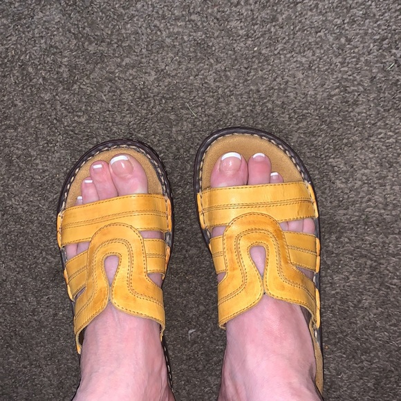 Naturalizer 7 slide sandals - Picture 7 of 8